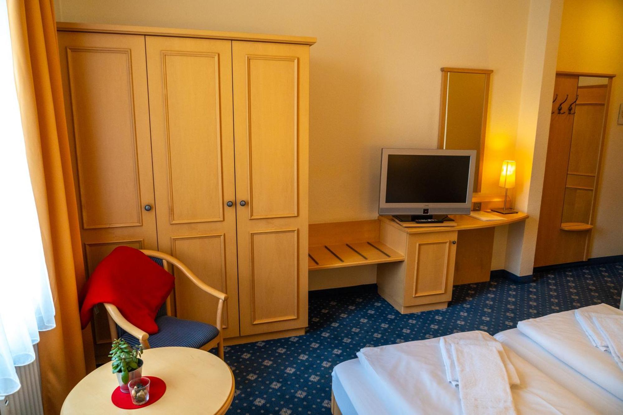 Bischofshof Braustuben Hotel Regensburg Kültér fotó