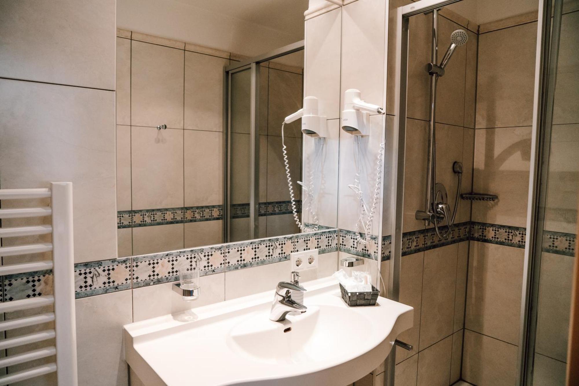 Bischofshof Braustuben Hotel Regensburg Kültér fotó